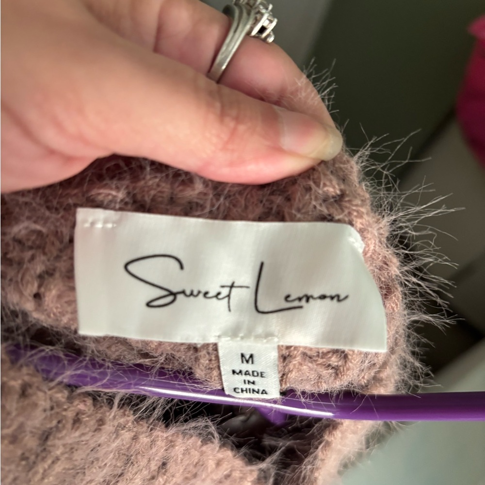 Sweet Lemon off the shoulder sweater - Picture 4 of 4